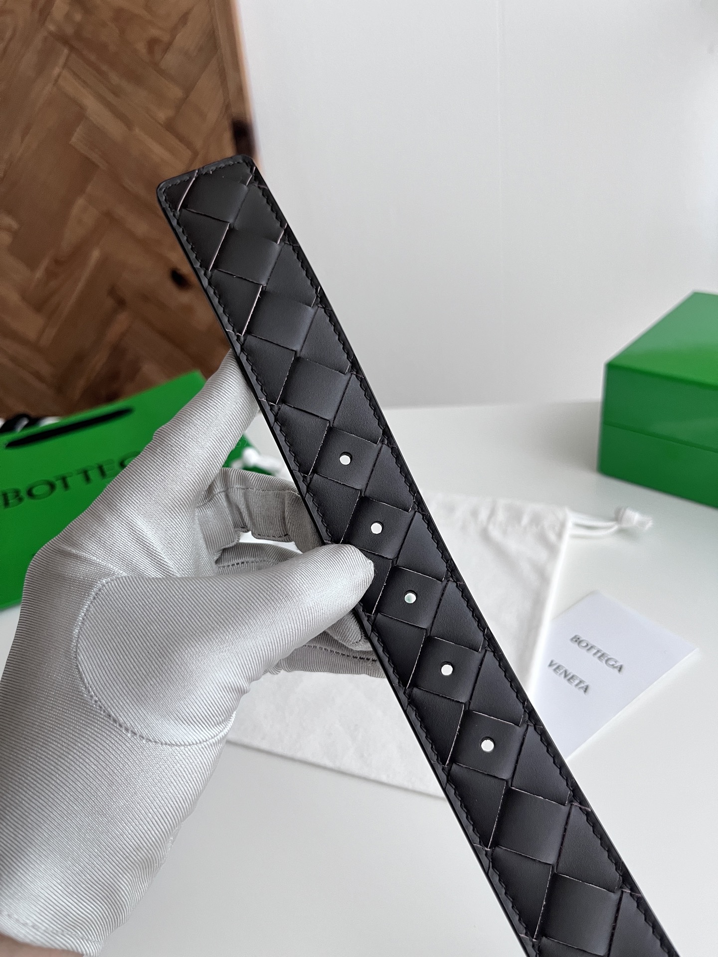 Bottega Veneta intreccio woven cowhide double-sided waistband with a width of 3.5cm