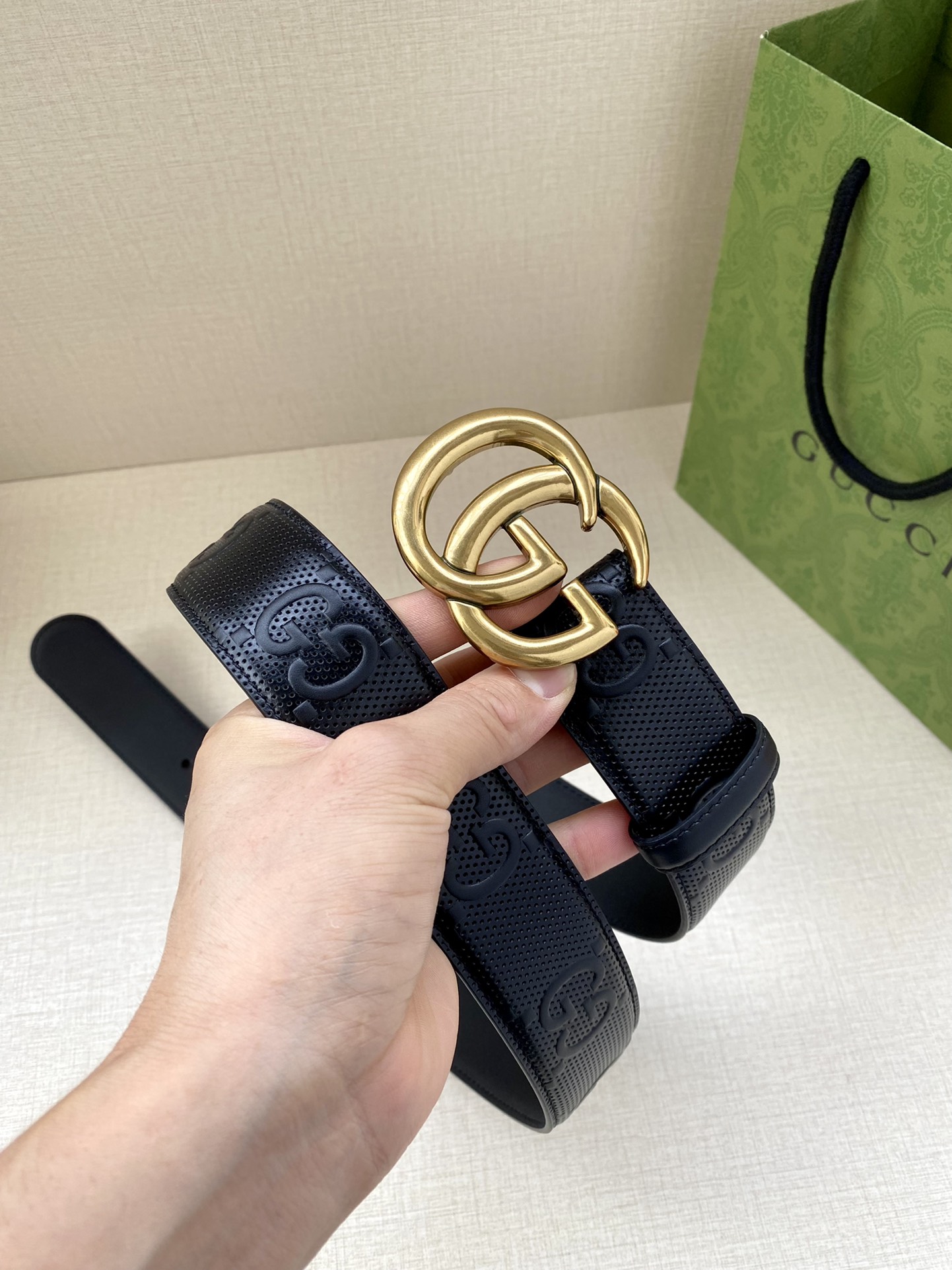 Gucci black embossed leather belt width 4.0CM