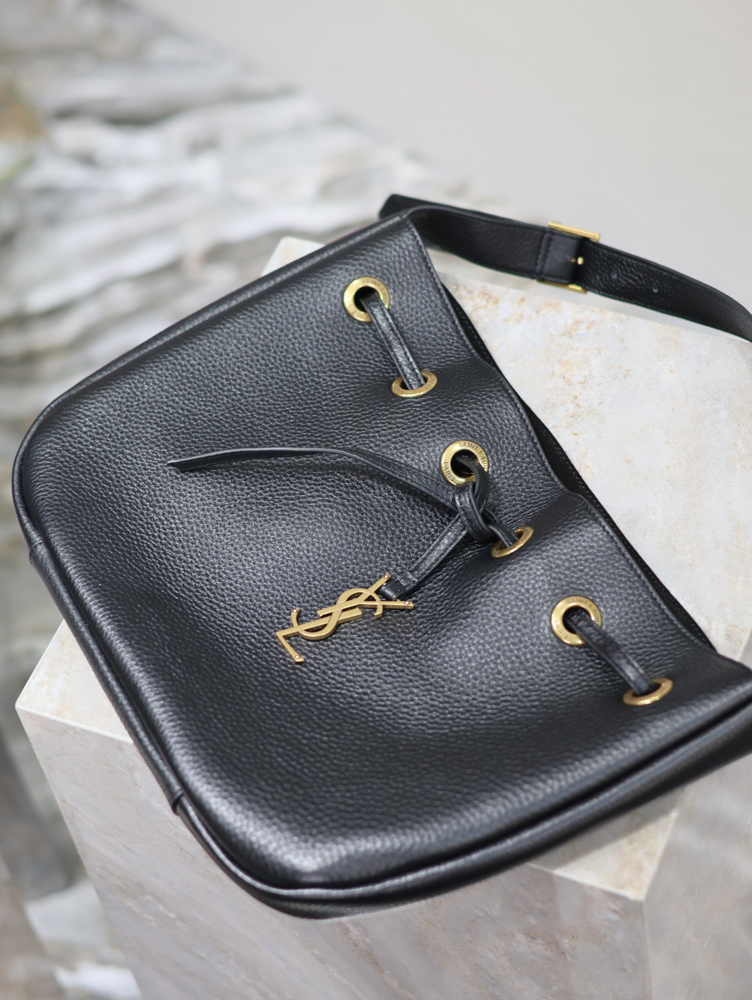 Yves Saint Laurent RIS VII Small Grained Leather HOBO Bag 796626
