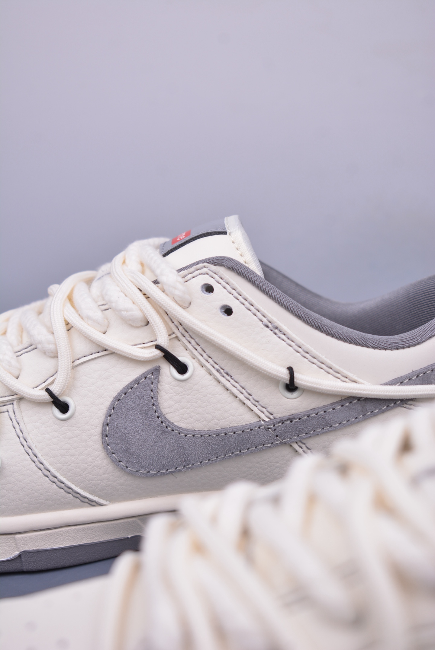 LV x Nike SB Dunk Low sneakers white and gray YX5066-281