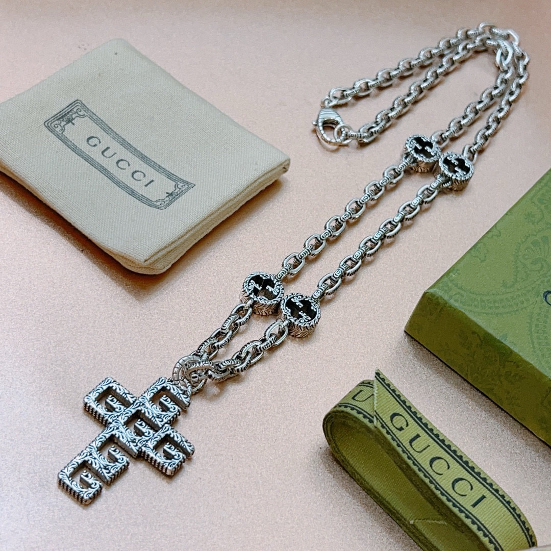 Gucci Anger Forest series new GG cross vintage necklace