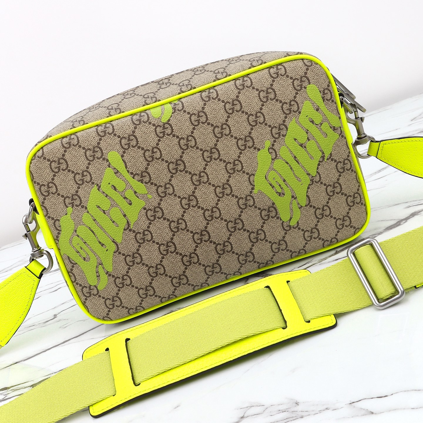 Gucci Medium crossbody bag with print 839380 FAEWN 9844