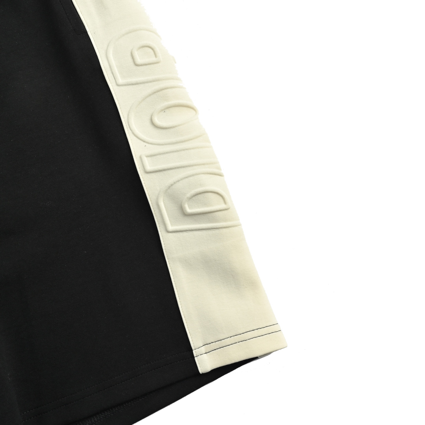 Dior 25ss shorts with contrasting side panels and embossed logo