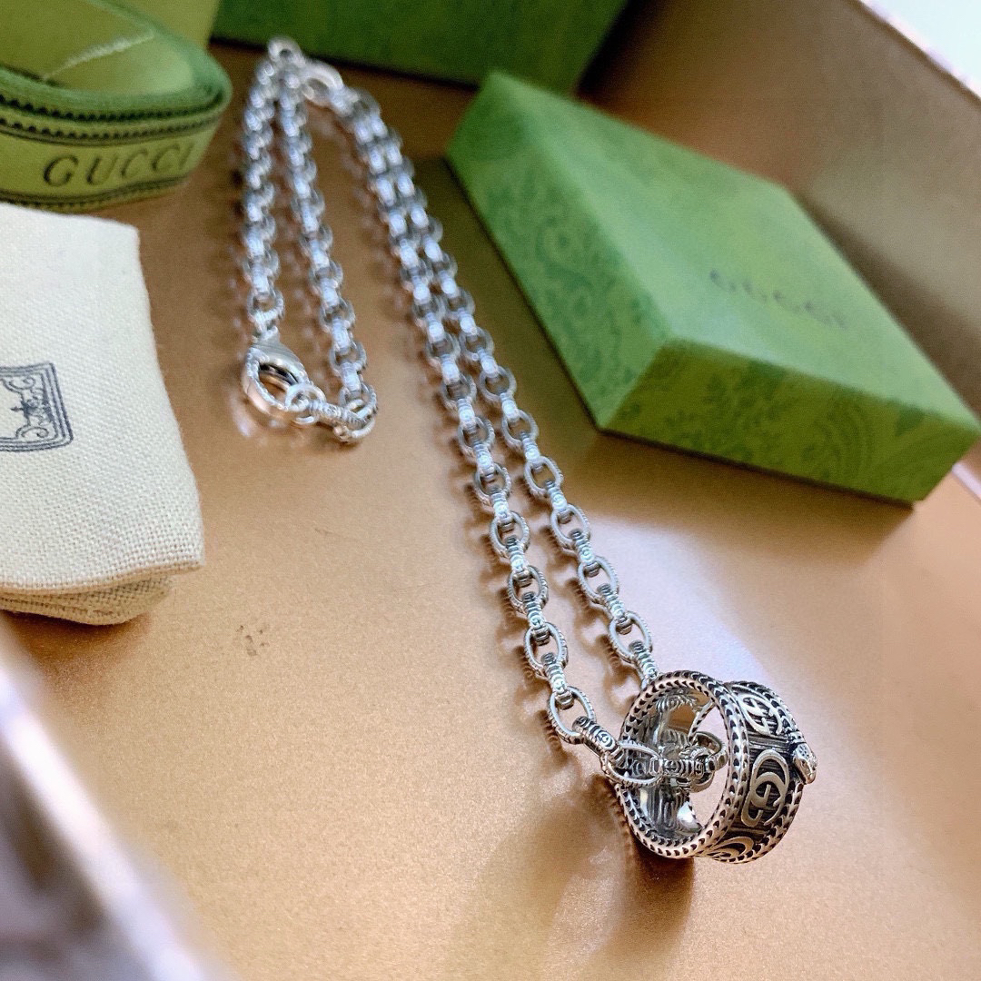 Gucci Anger Forest Series GG Ring Chain Necklace
