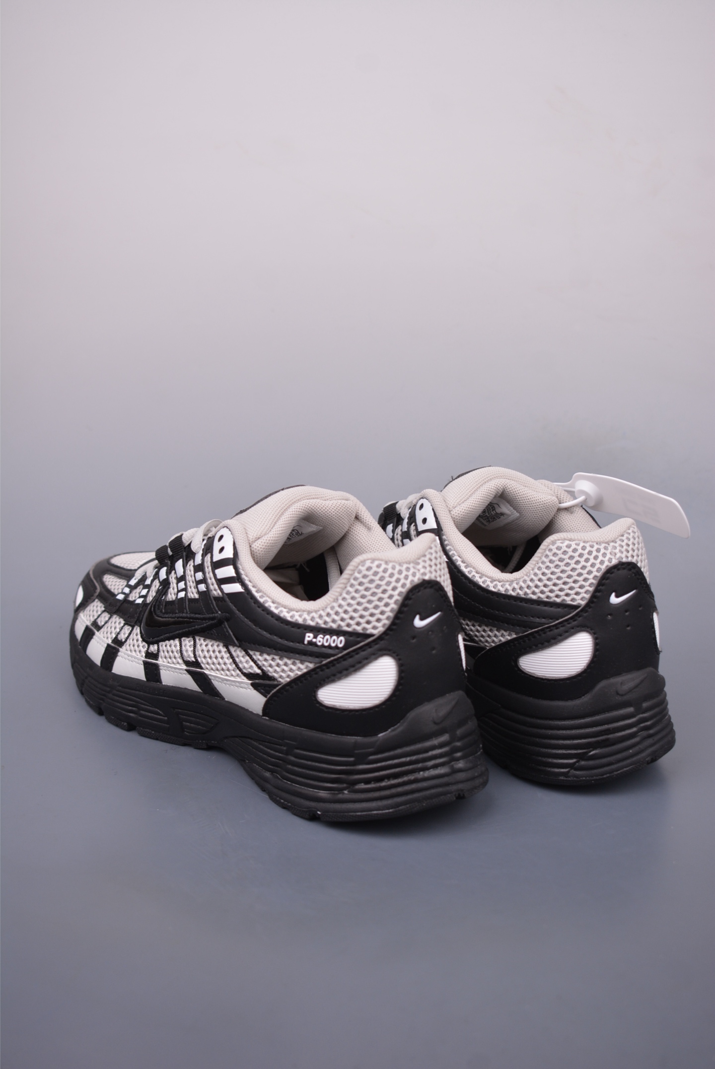 Nike P-6000 Premium Running Shoes Black and White Oreo HJ3488-002
