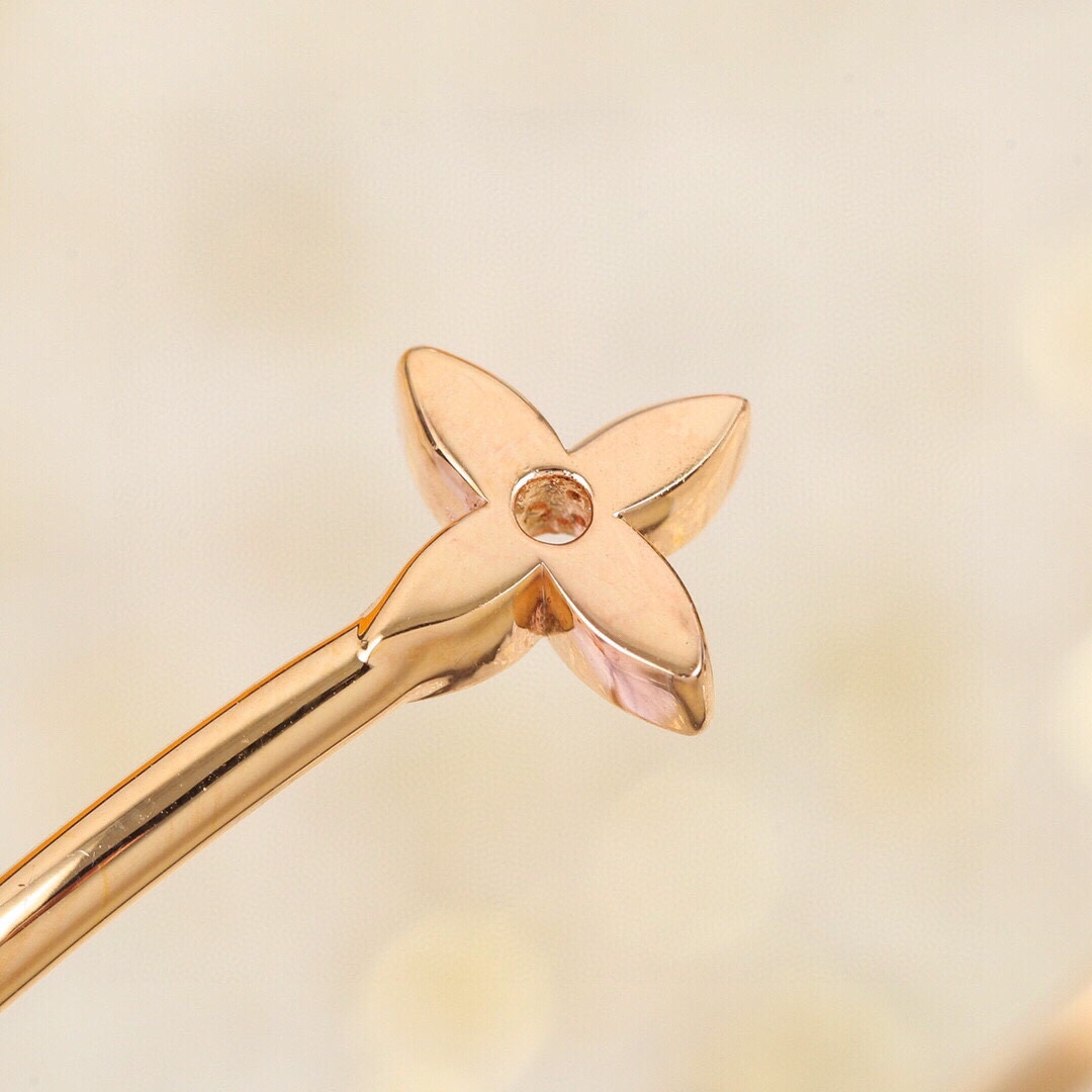 Louis Vuitton Slim Open Bracelet