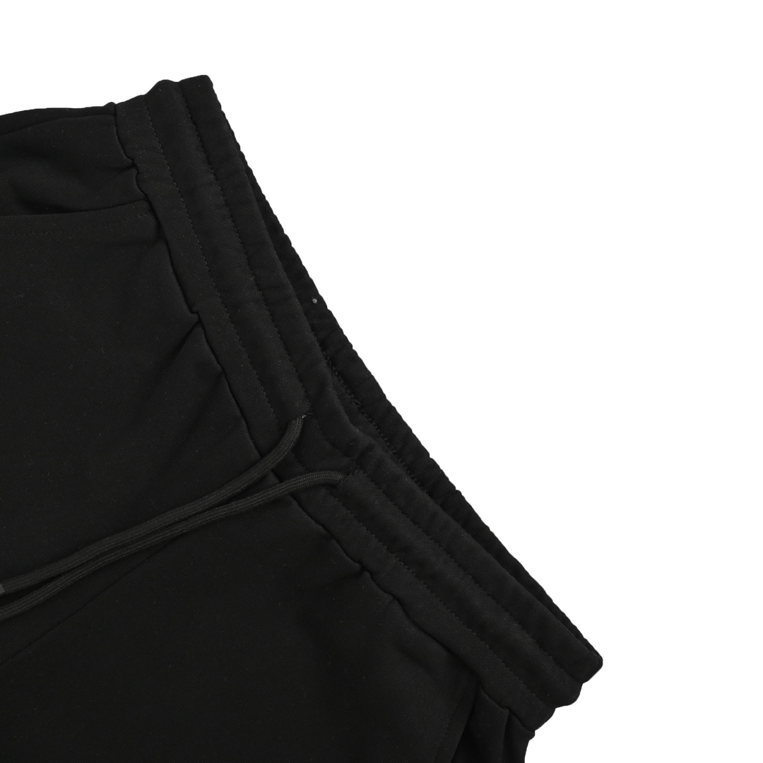 Louis Vuitton 24ss embroidered large logo shorts