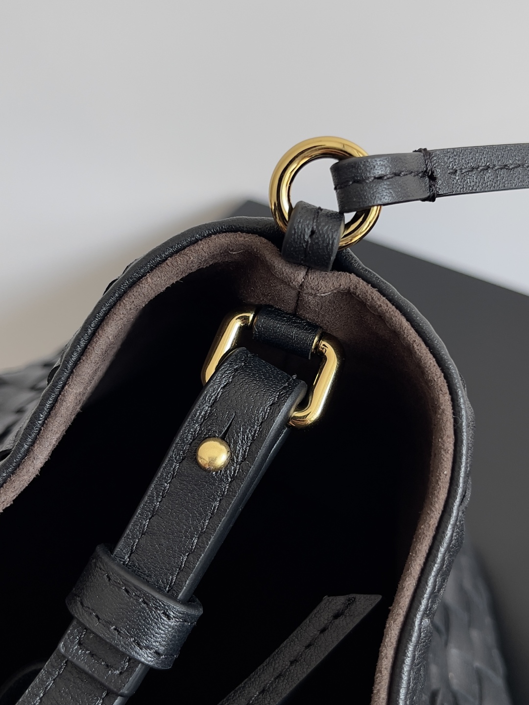 BOTTEGA VENETA 2025 PINACOTECA Small Bag 819004