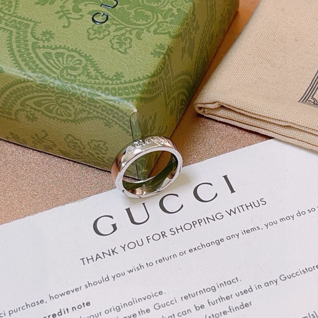 GUCCI font engraving ring