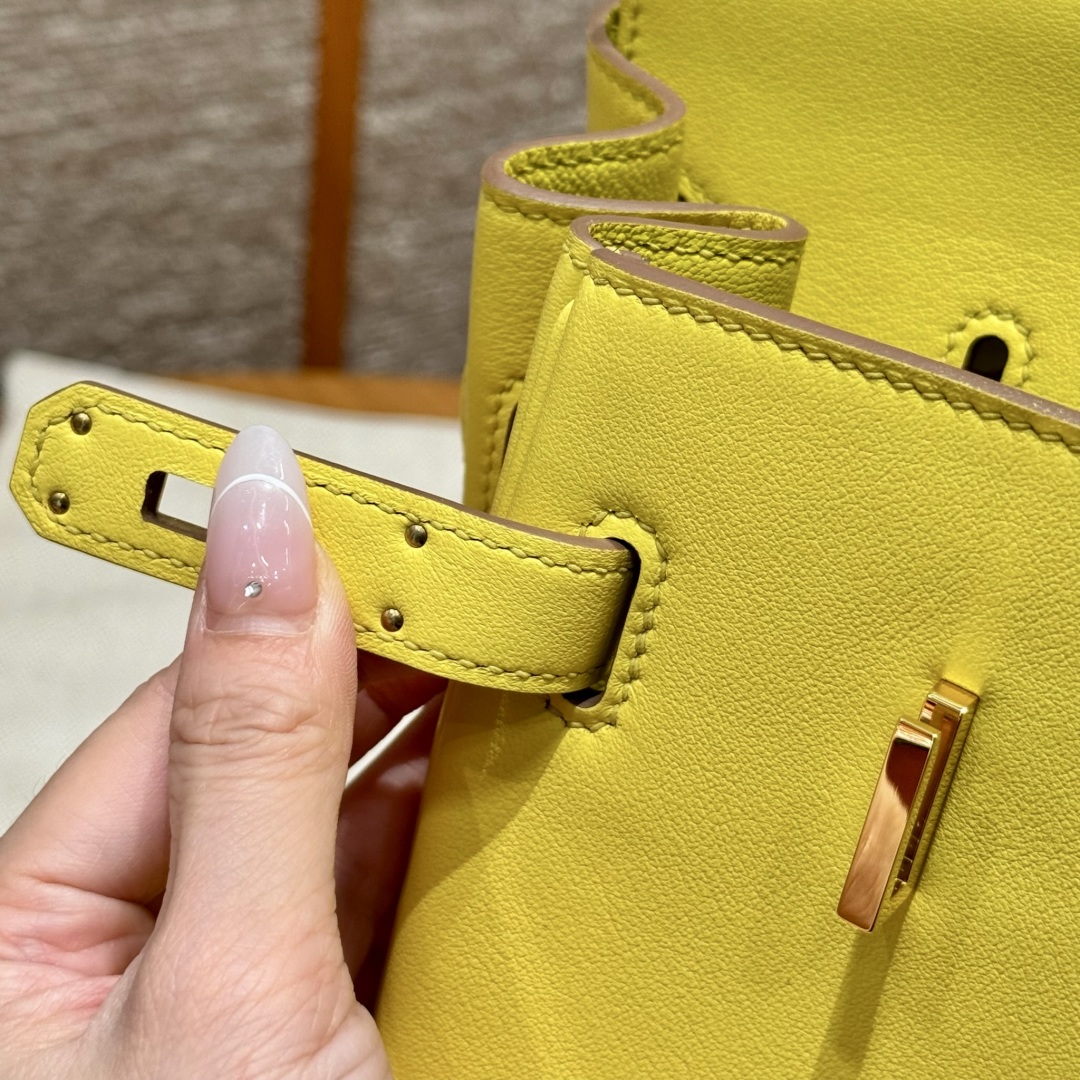 Hermès Birkin 9RLime Handbag (Handmade to order)