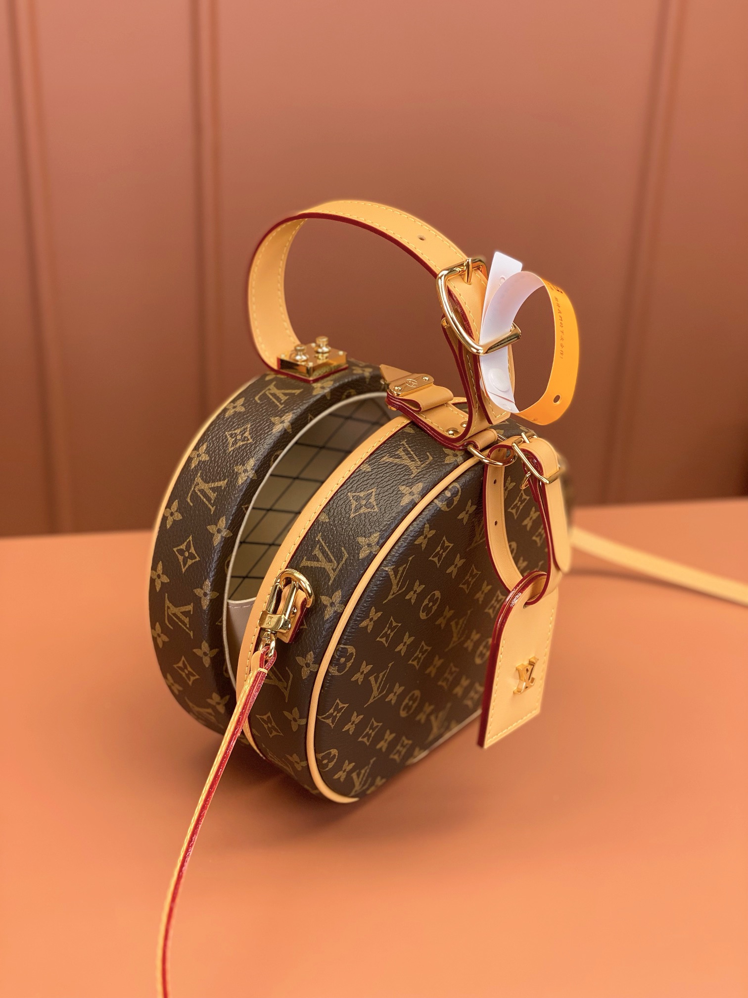 Louis Vuitton PETITE BOÎTE CHAPEAU Handbag M43514