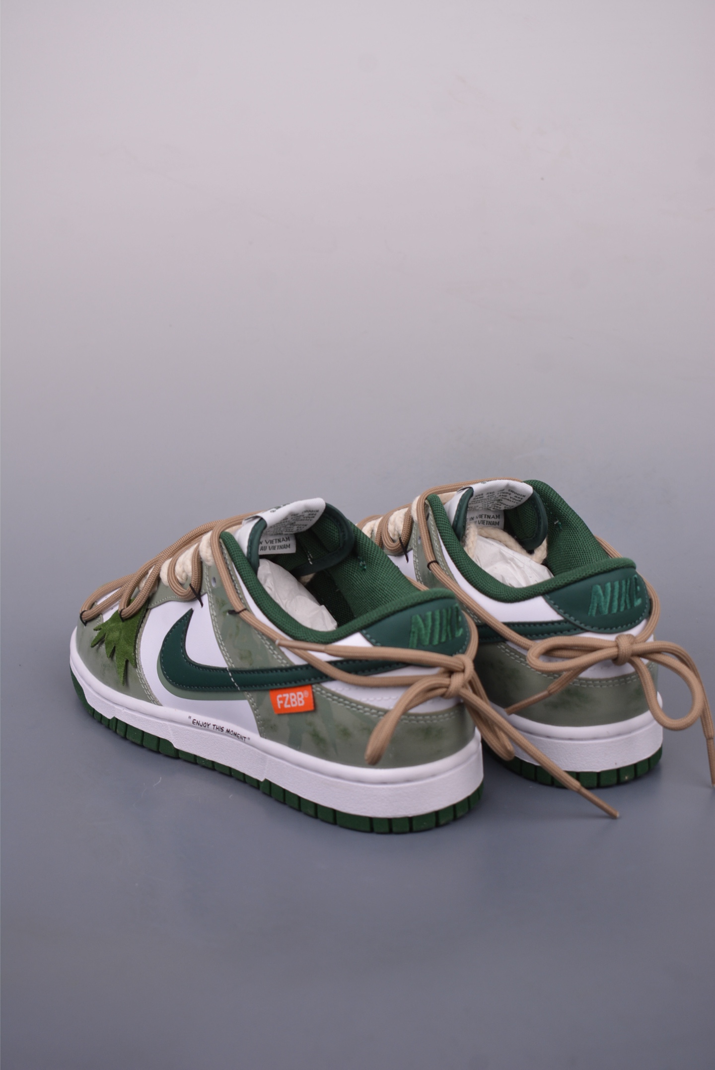 NIKE SB Dunk Low sneakers Butterfly Bamboo Forest DD1391-101