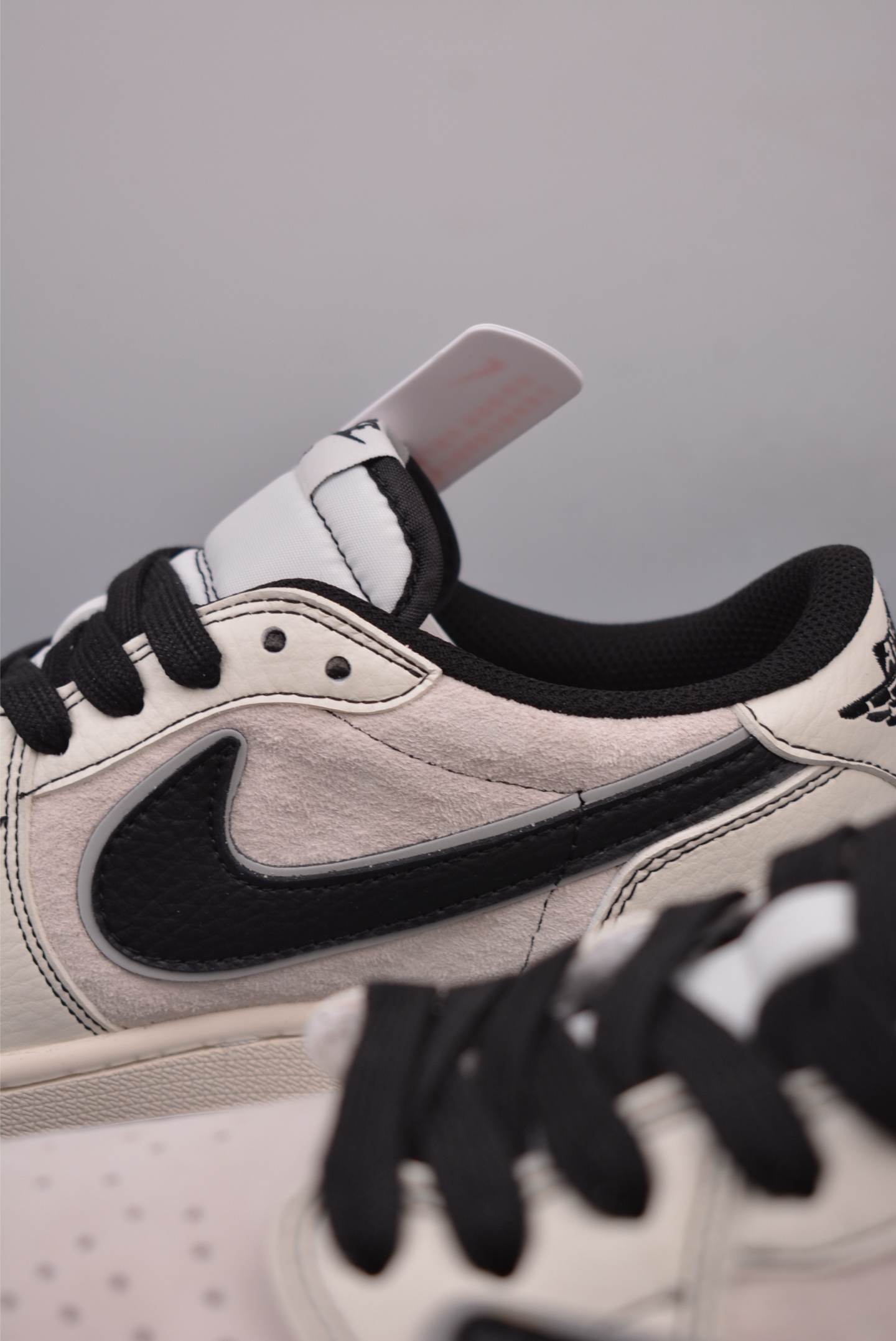Supreme x Travis Scott x Nike Air Jordan 1 Low OG SPSupreme XZ2268-080