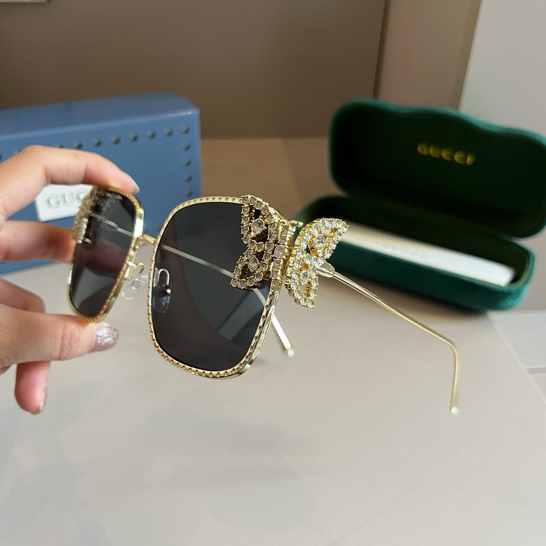 Gucci Square Frame Sunglasses