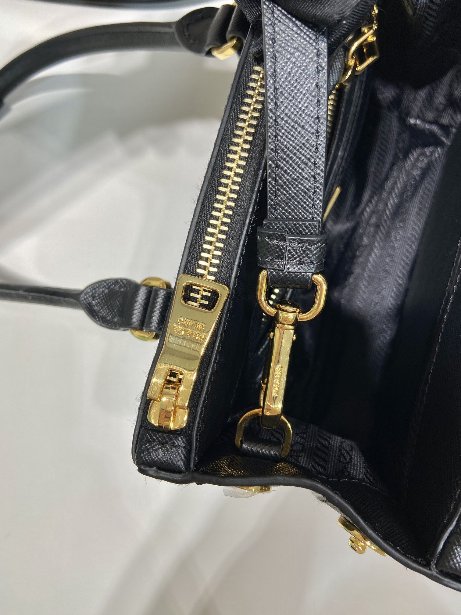 Prada galleria mini bag 1BA906