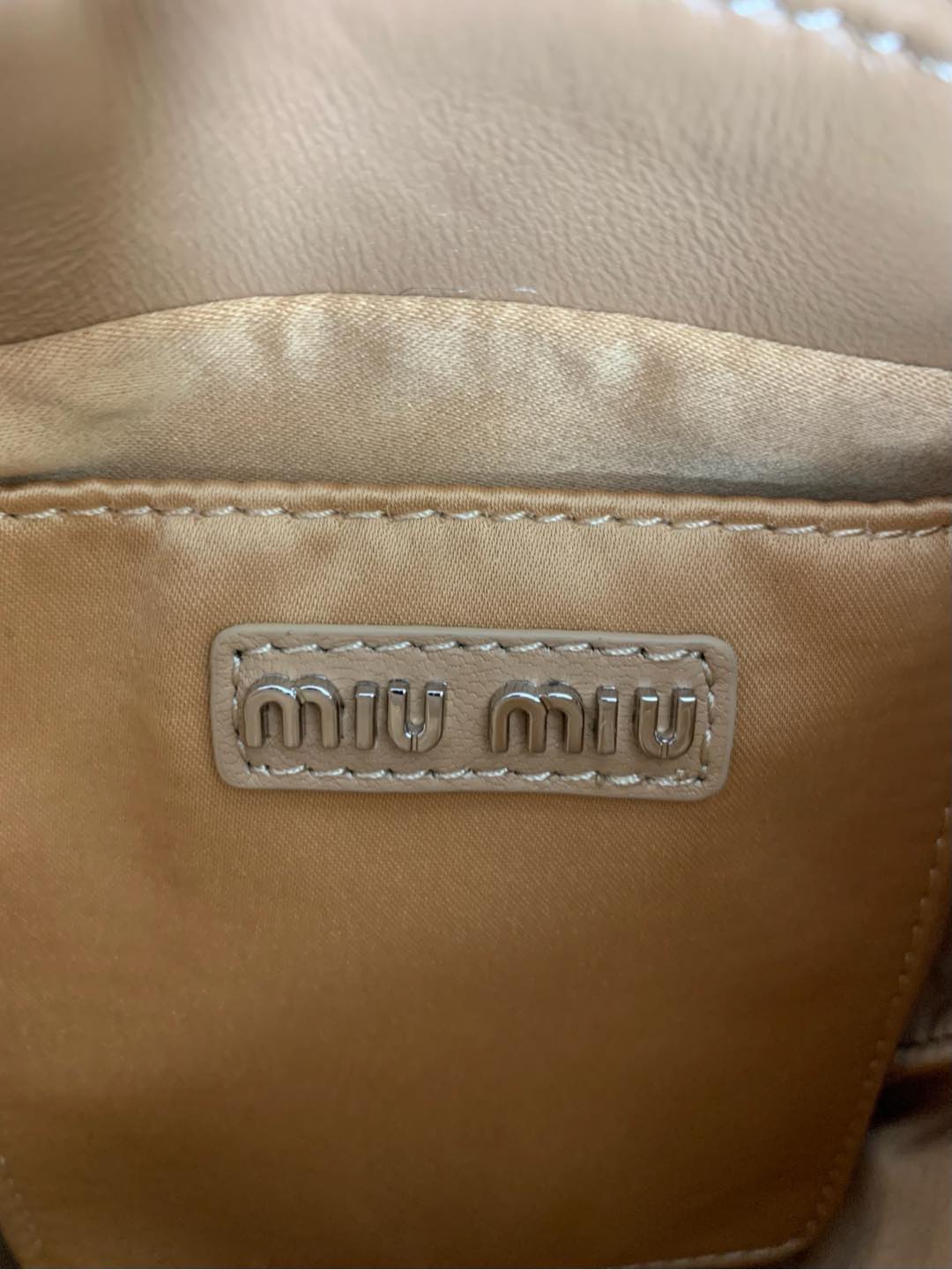 Miu Miu Diamond Bucket Bag 5BE090
