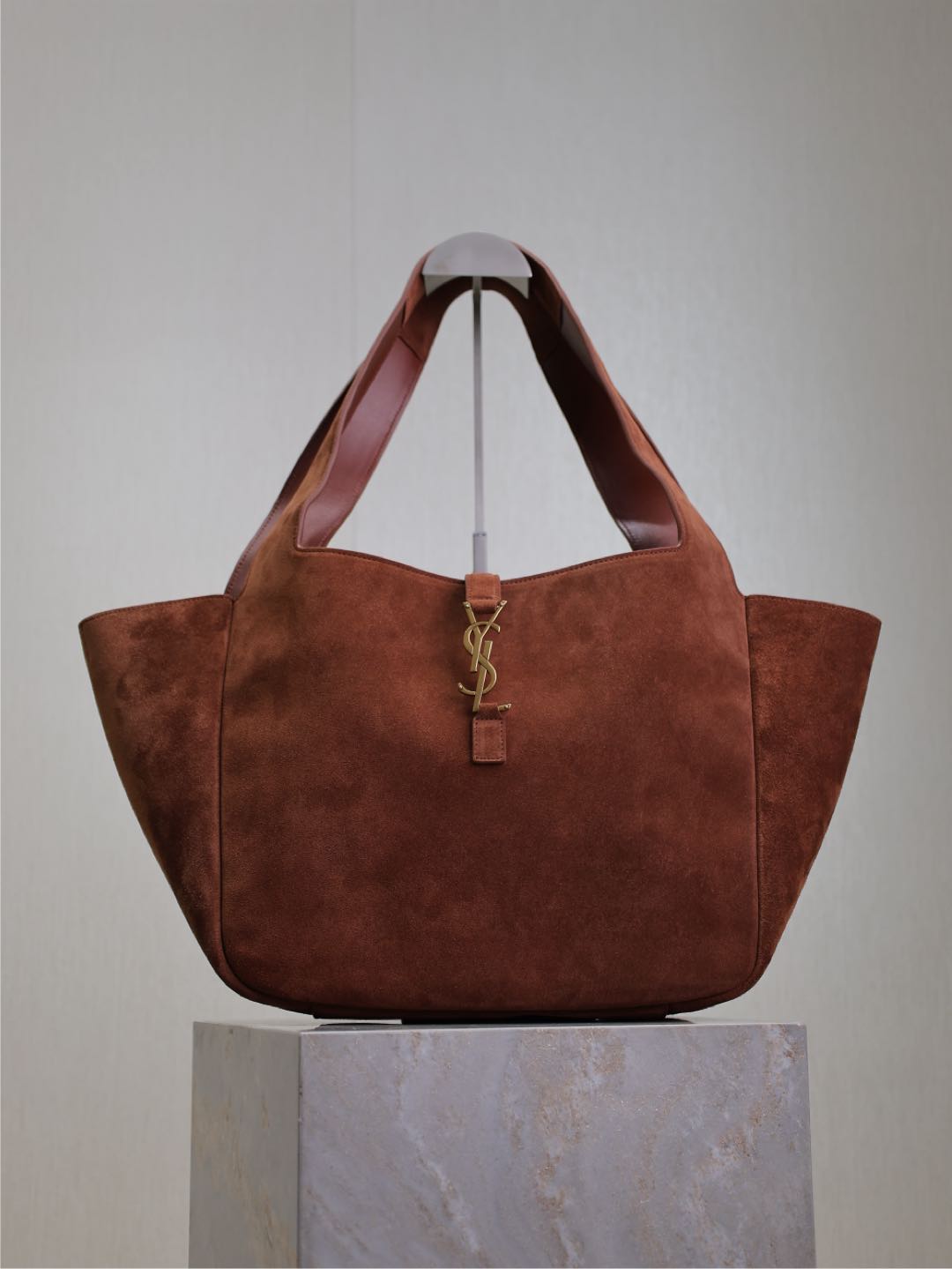 Yves Saint Laurent Bea hobo bag 763435