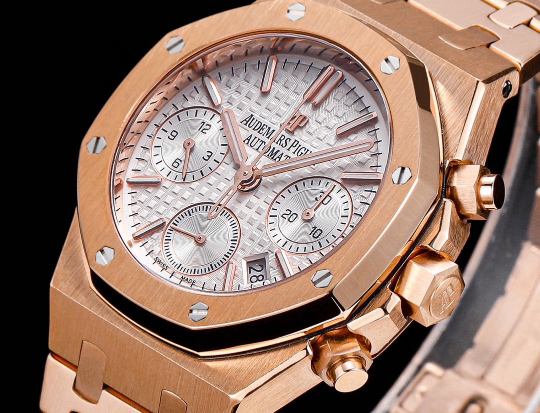 Audemars piguet Royal Oak series 26715BC.ZZ.1356BC.01