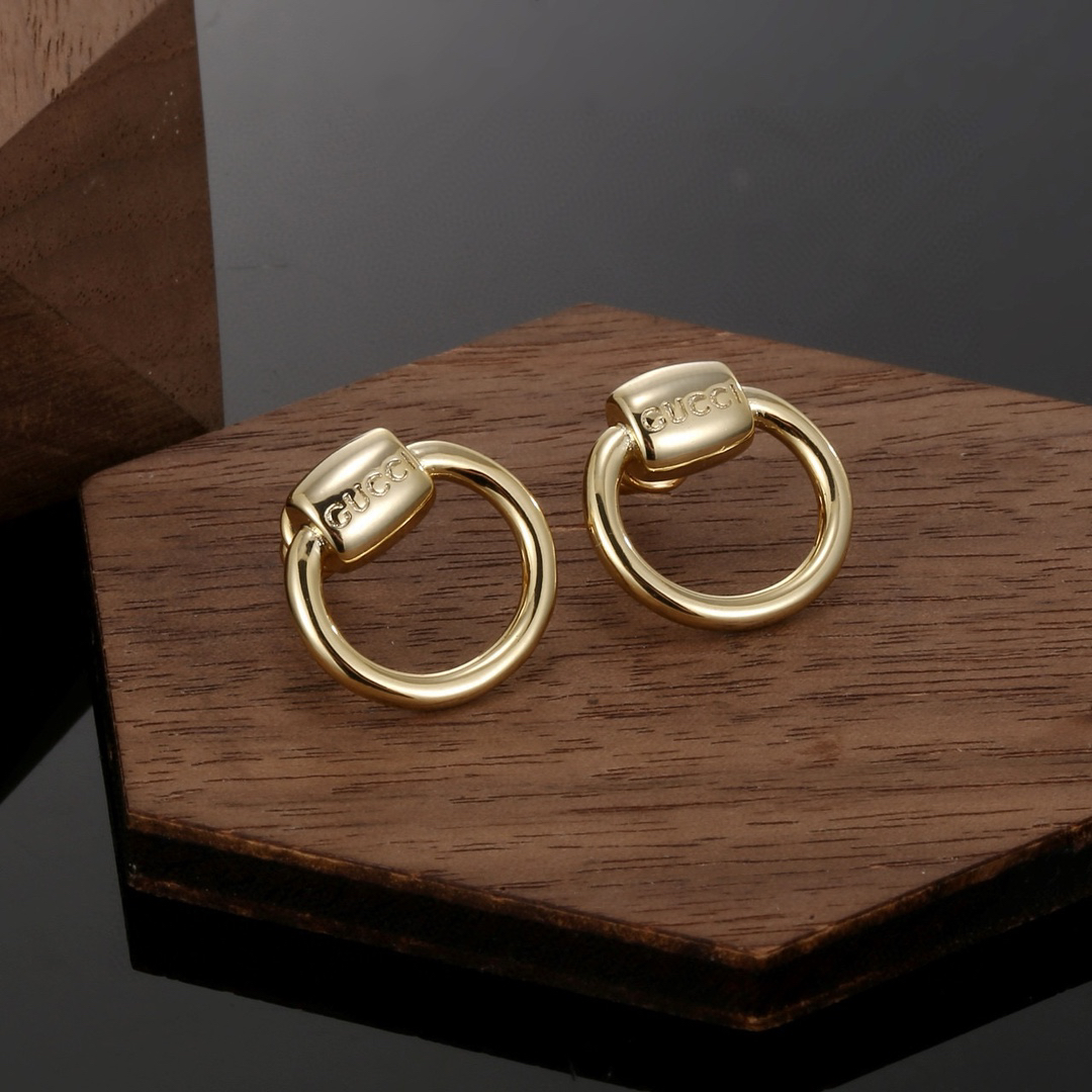 GUCCi hoop earrings