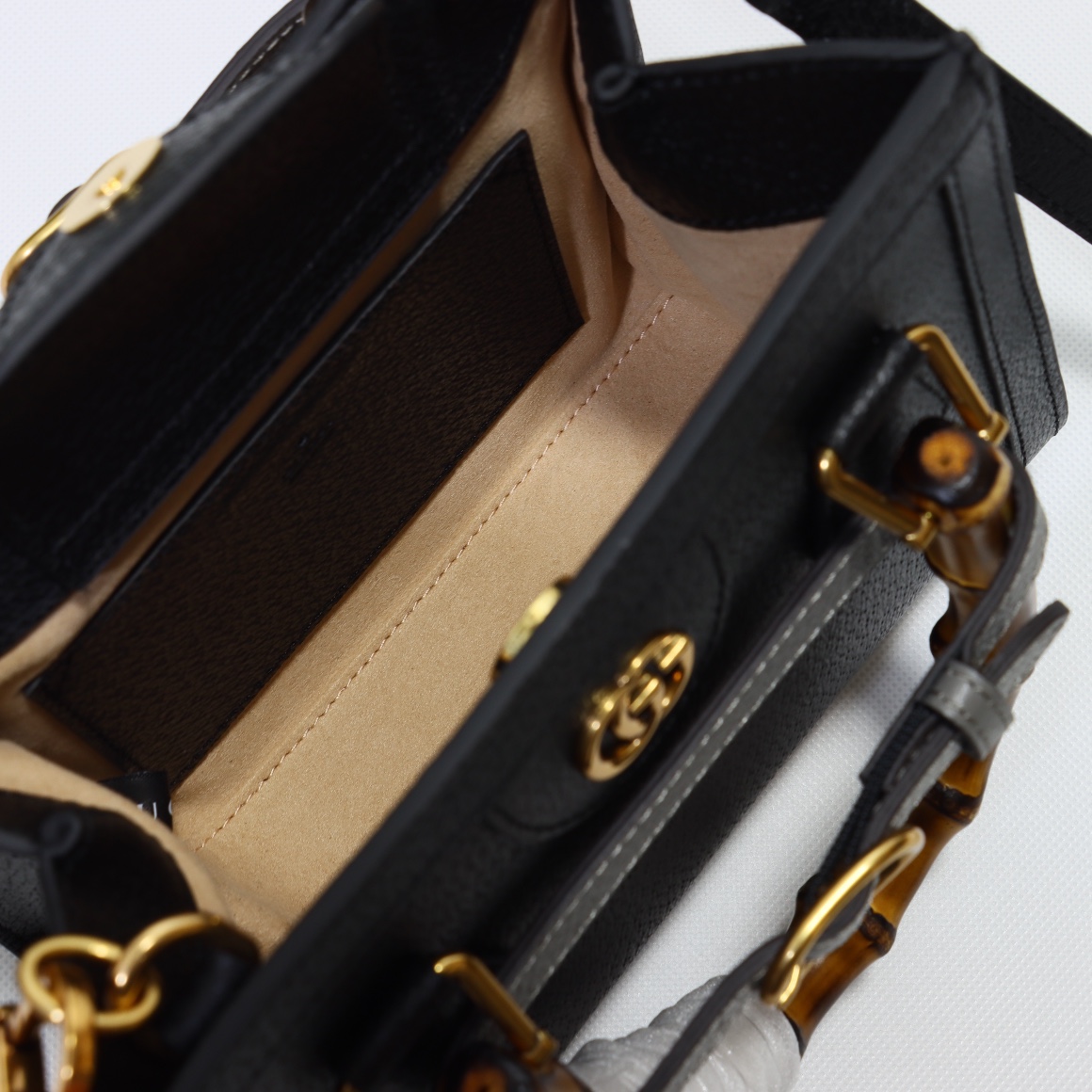 Gucci Diana series bamboo small tote bag 702732 U3ZDT 1073