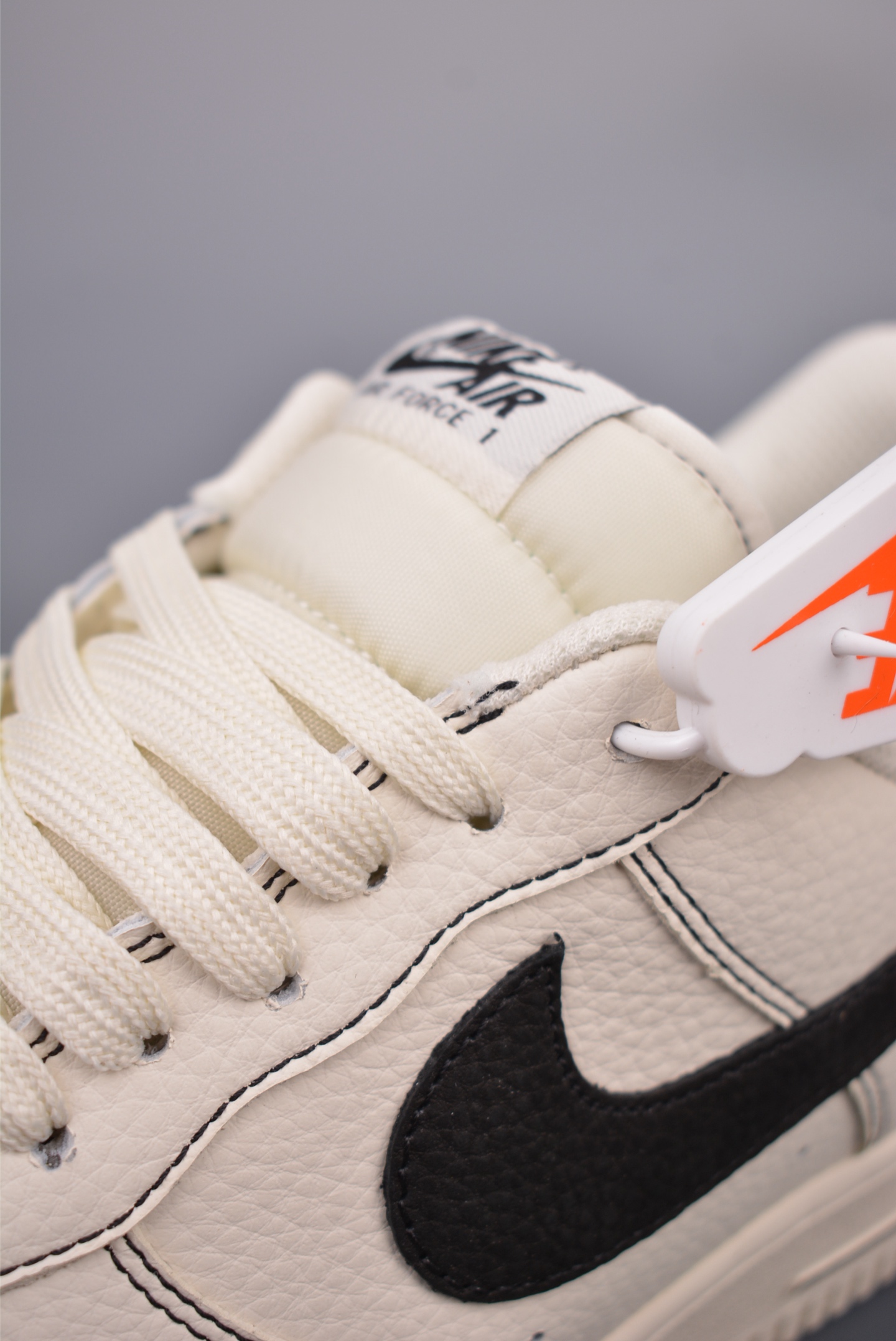 Nike Air Force 1´07 Low Beige Black HQ2037-200