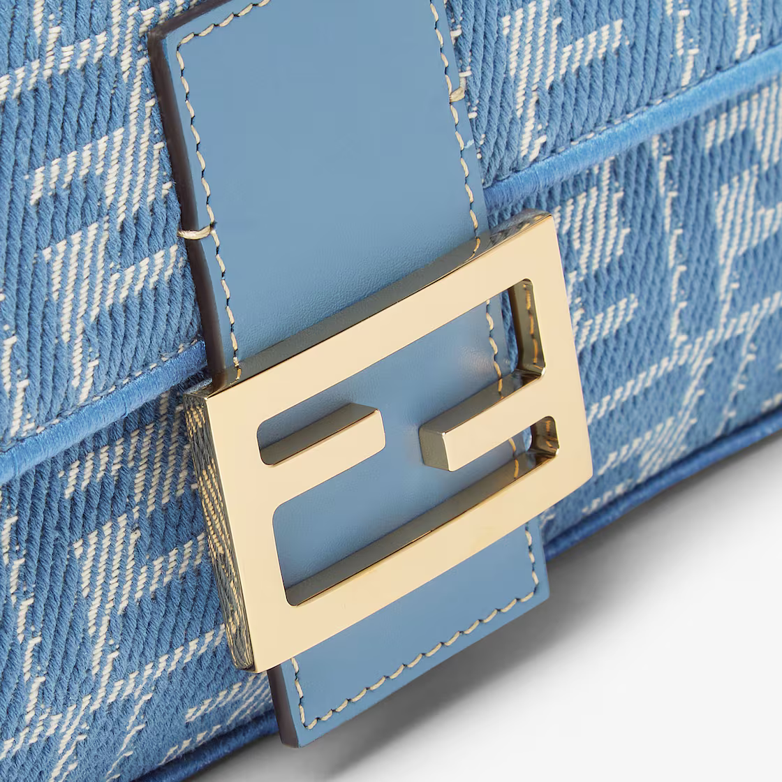 Fendi Baguette 8BR600AUPXF1SKL