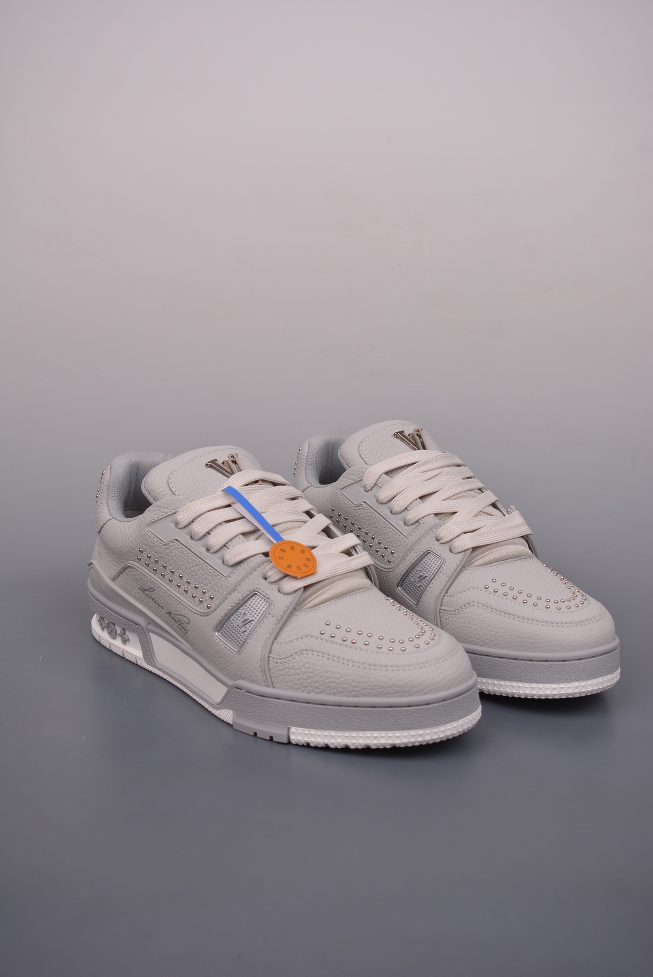 2021s Louis Vuitton Trainer Limited Edition Rivet Gray