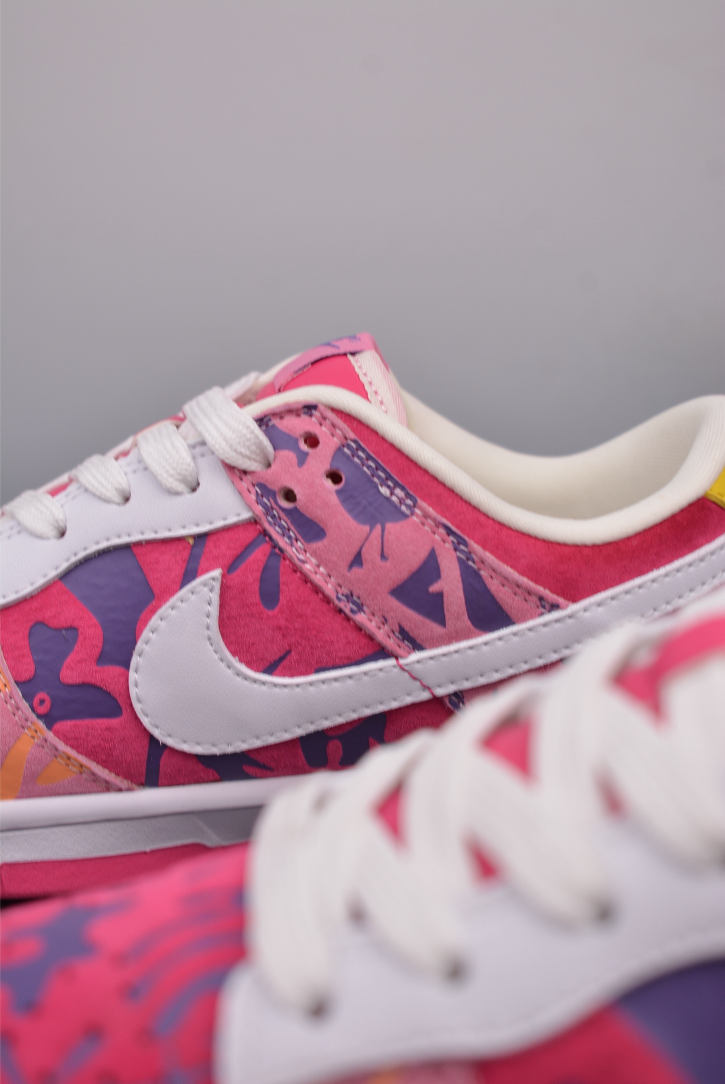 Nike By You SB Dunk Low Retro SP Light Pink Rose Graffiti XD6188-047