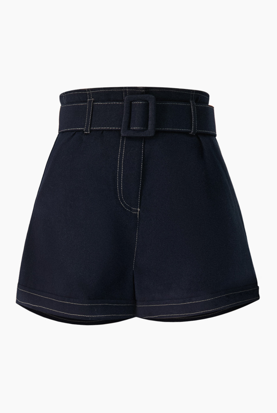 Short con bolsillos en costados
