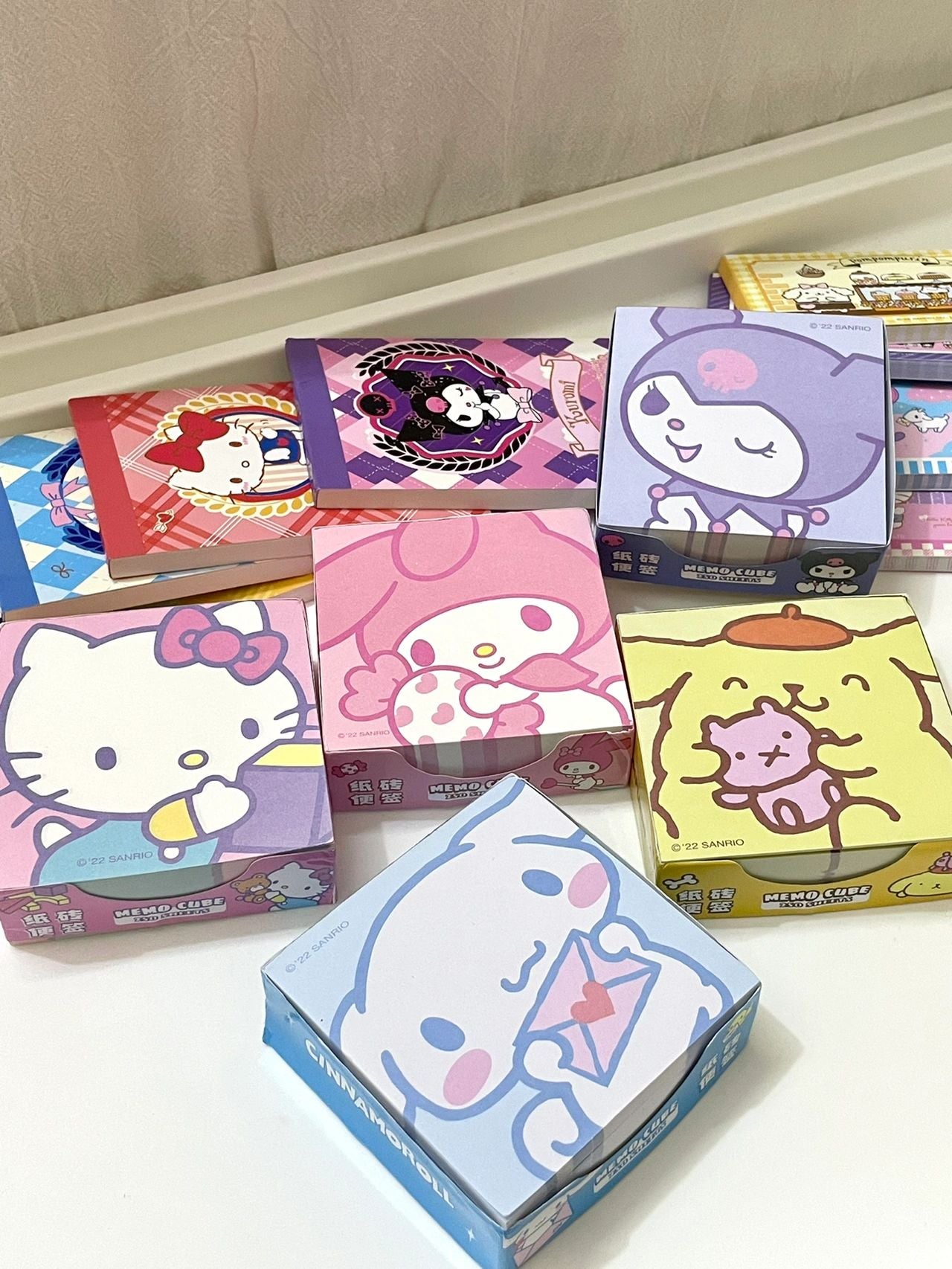 Sanrio Sticky Notes Non-pasteable (5 Pack 250 Sheets) | Markers Flags Memo Students Home Office Roommates Gifts Tab Supplies
