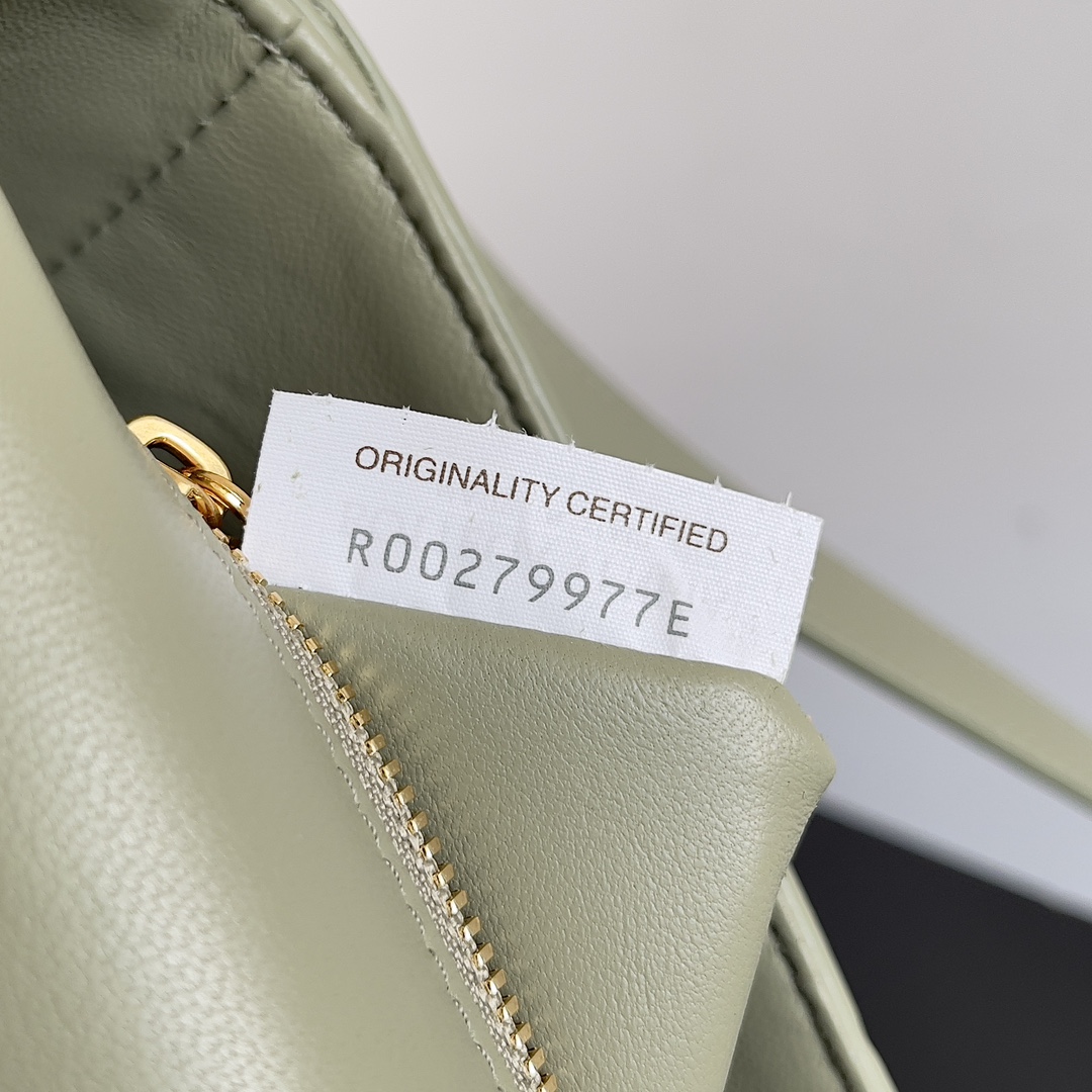 Bottega Veneta Mini Andiamo Bag 755545