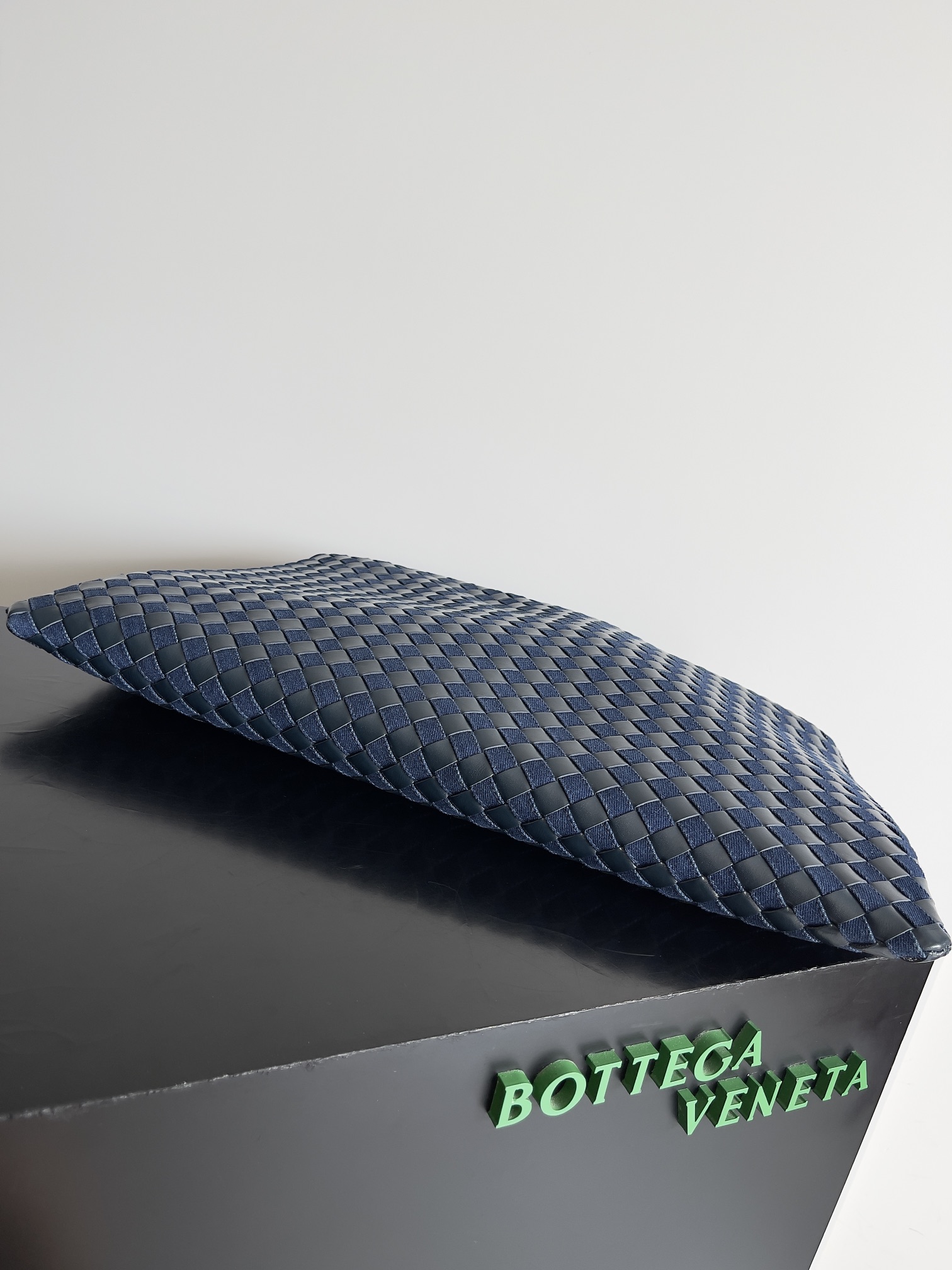 Bottega Veneta Large Hop Shoulder Bag 795949