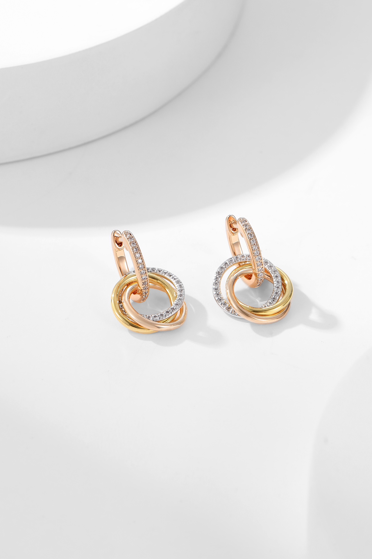 Cartier Trinity tricolor ring diamond earrings