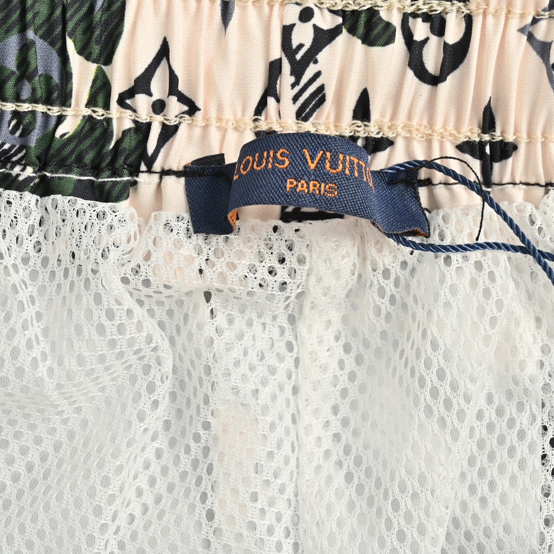 Louis Vuitton 24ss all over print shorts