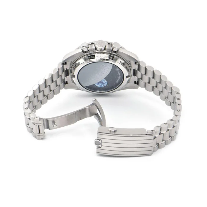 Omega Speedmaster 310.32.42.50.02.001 “Silver Snoopy Award”