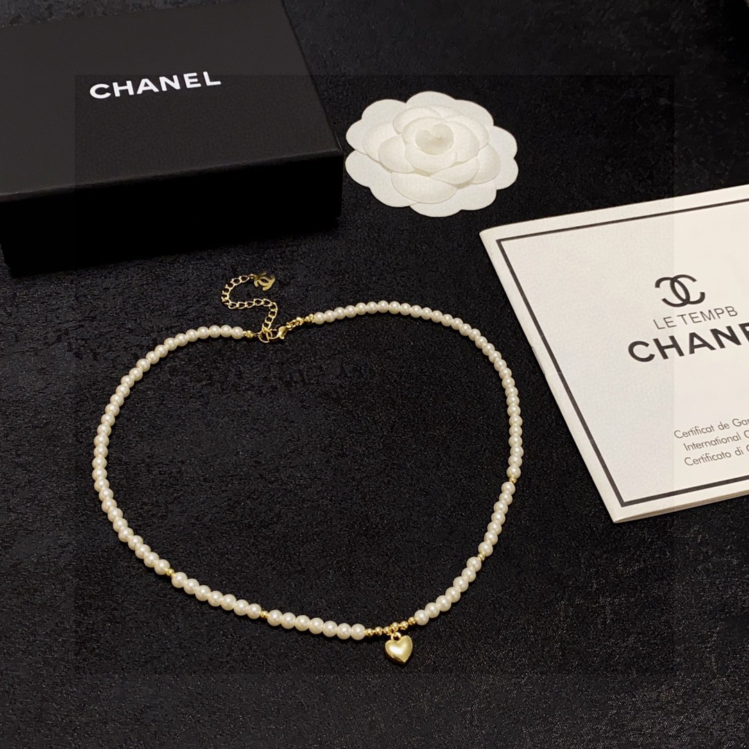 Chanel New Korean Pearl Necklace