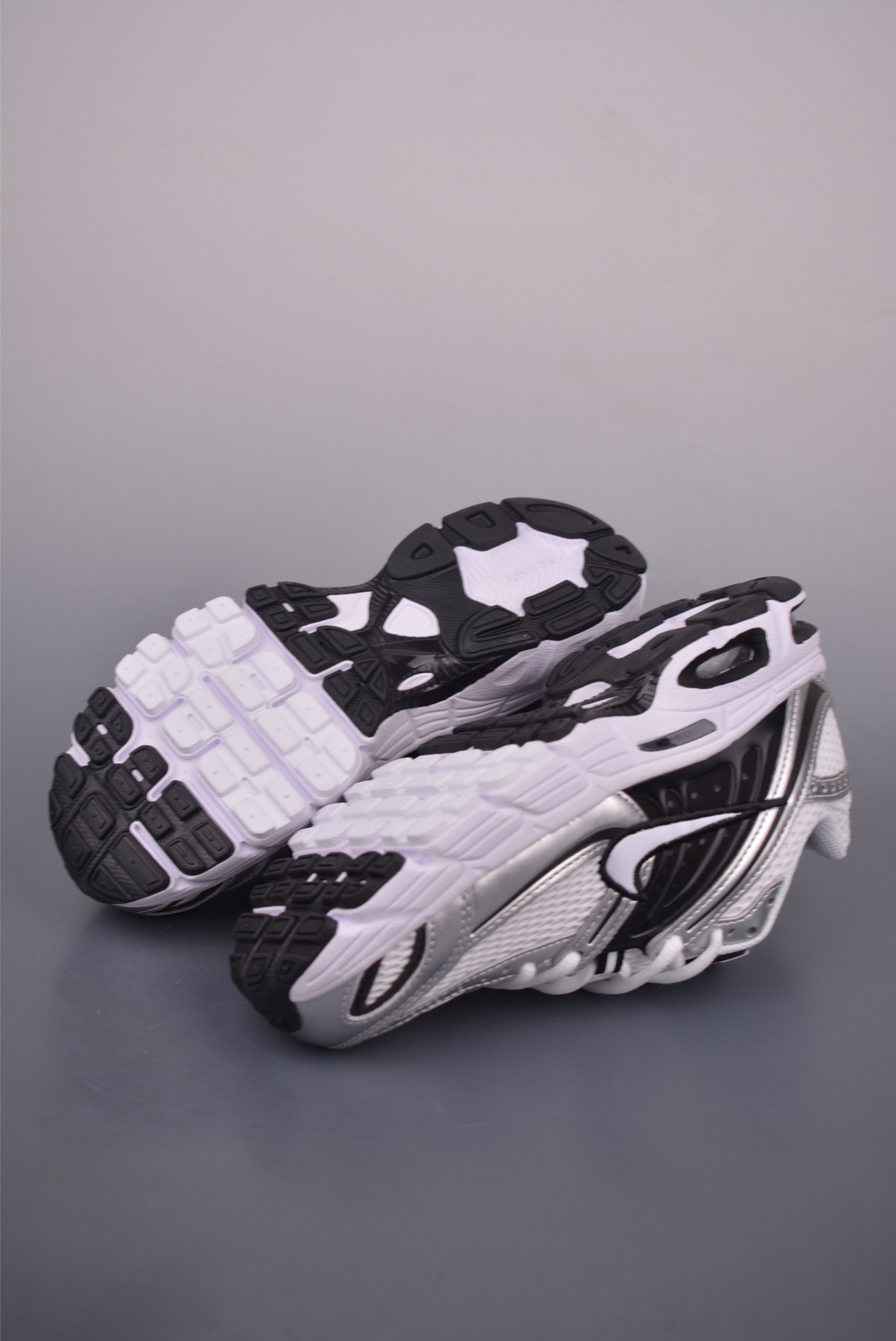 Nike Air Max Moto 2K 