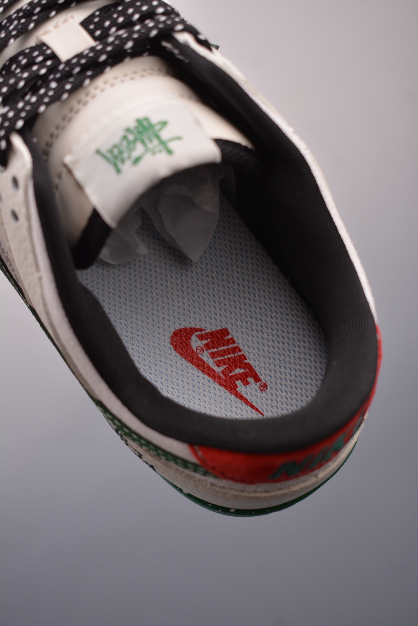 Stussy x Nike By You SB Dunk Low Retro SP Sneakers White Red Green SC9207-406
