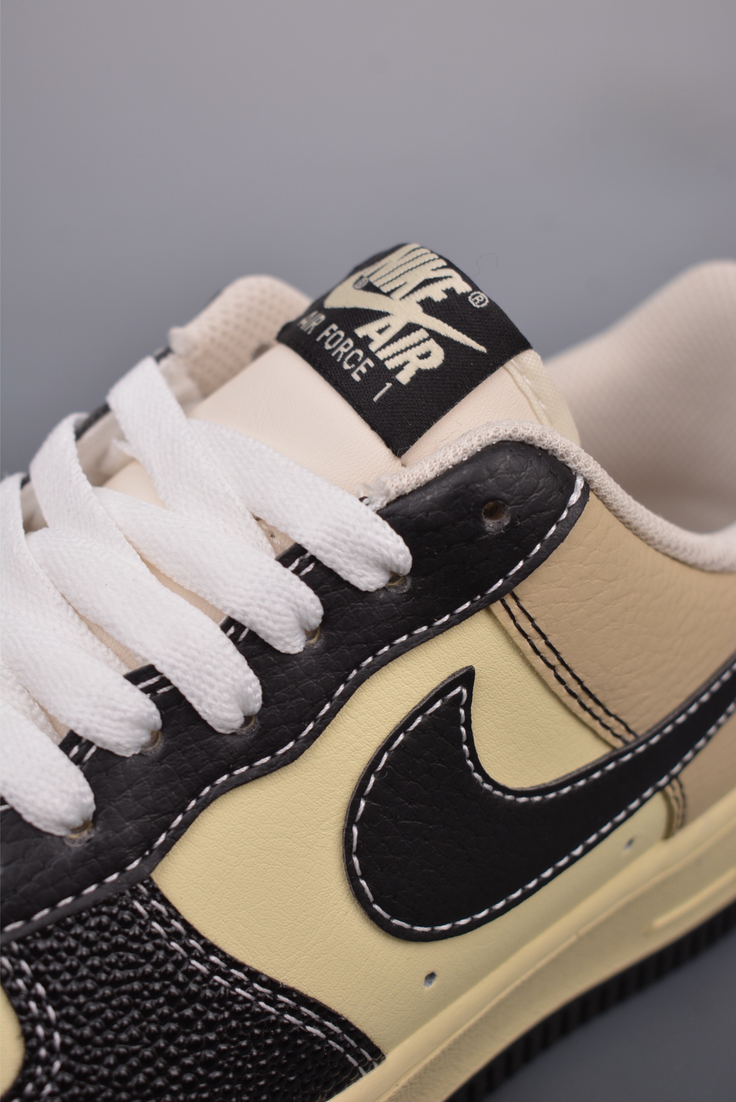 Nike Air Force 1 Low Black and Yellow  XL2501-101