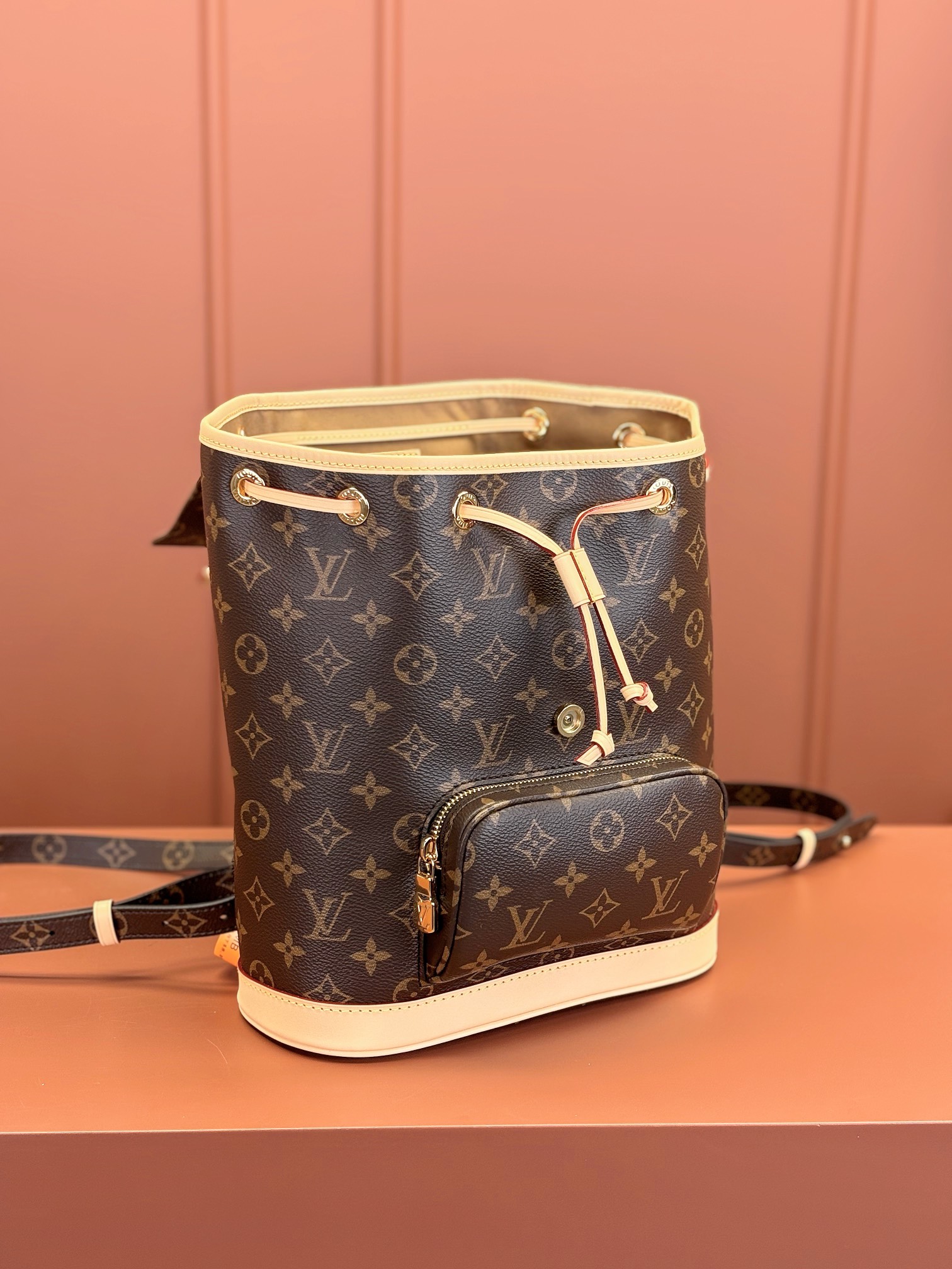 Louis Vuitton montsouris backpack M11198