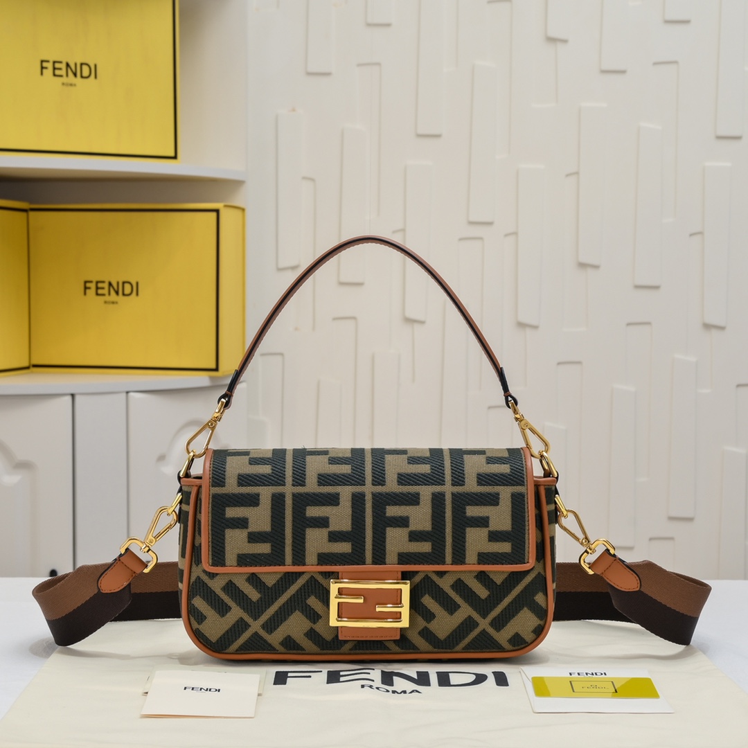 FENDI Baguette Shoulder Bag 1008