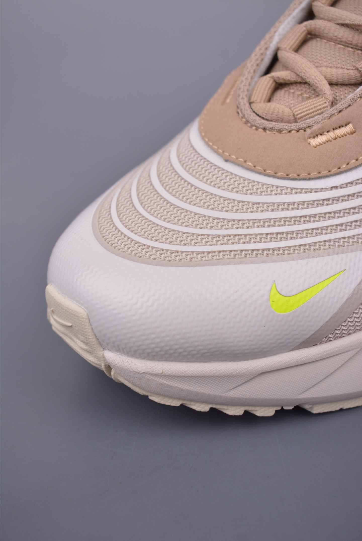 NIKE AIR MAX FIRE 2025 