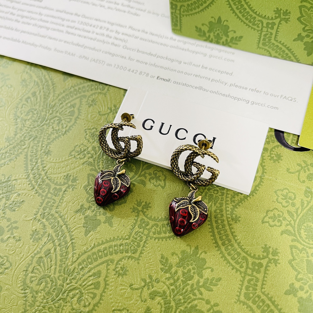GUCCi GG Strawberry Stud Earrings