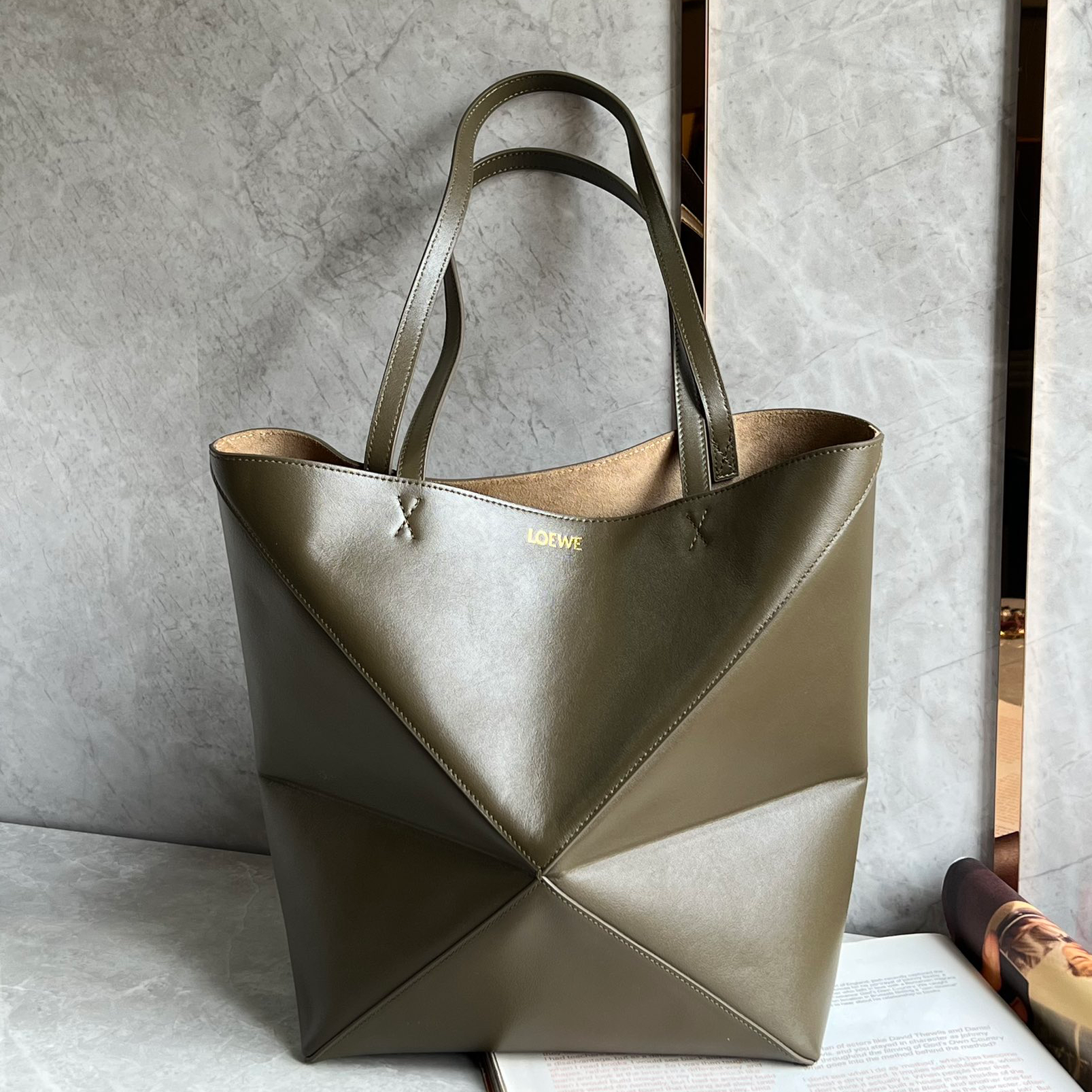 Loewe zzle Fold Large Leather Bag 0692