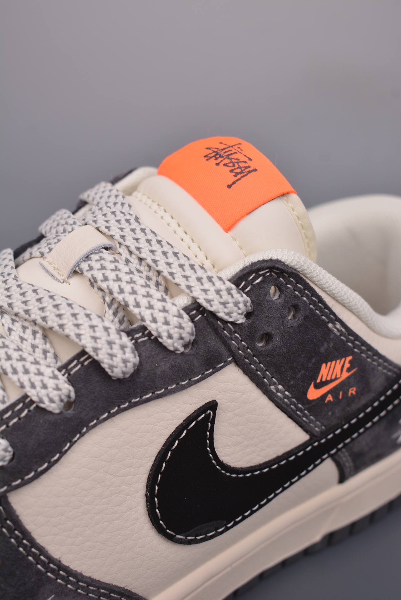 Stussy x Nike By You SB Dunk Low Retro SP Dark Grey Off-White Embroidery MM1089-026