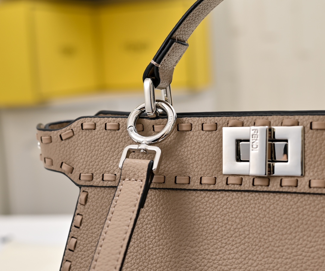 FENDI ekalboo macaron hand-sewn kitten bag 3361