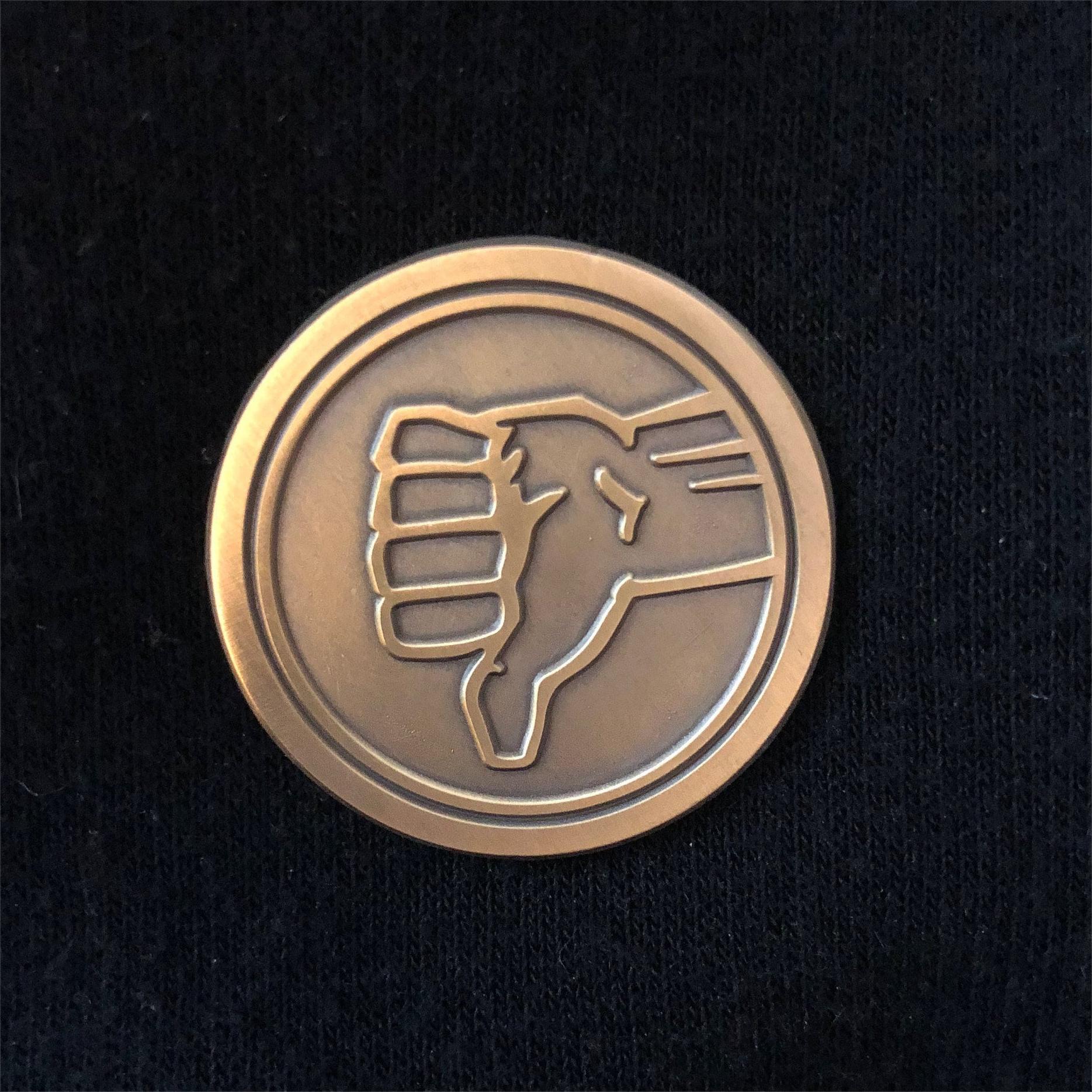 Metal Thumbs up pin Badge | Adjustable decoration