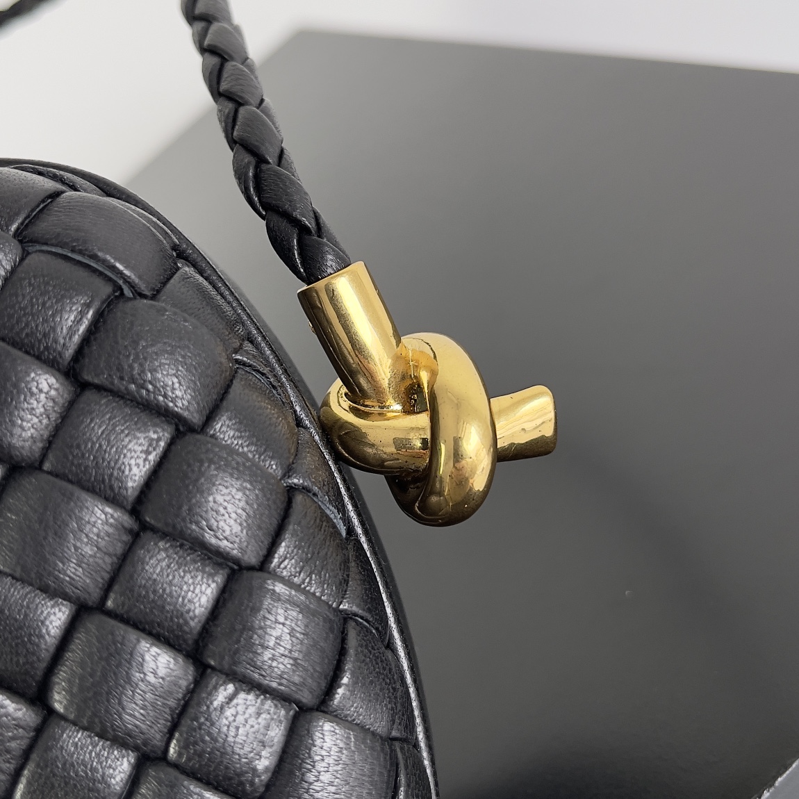 Bottega Veneta 24 Spring Fashion Braided Evening Bag 717623