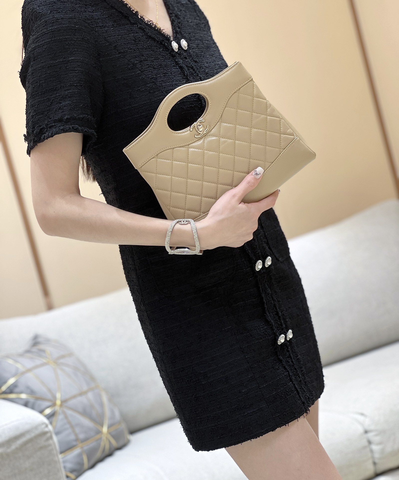 Chanel 24S mini 31bag AS4133 00148