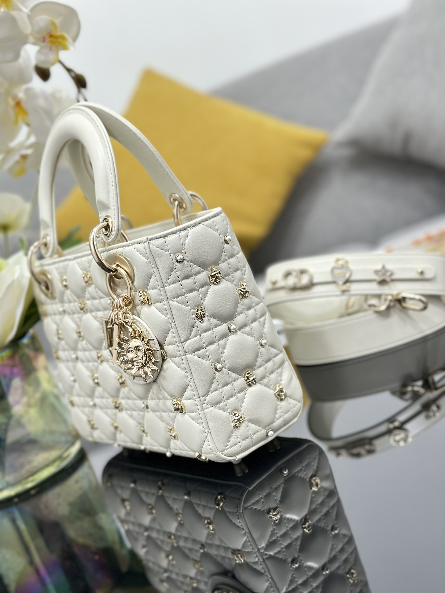 Dior Lady Four-grid Constellation Stud White Lady Bag M0538